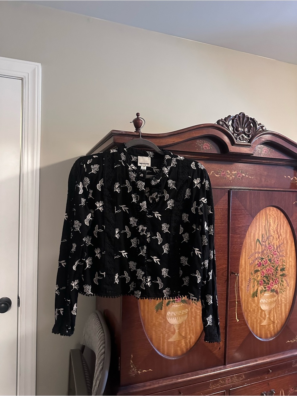 Vintage-Inspired Black Floral Blouse - Women's Top